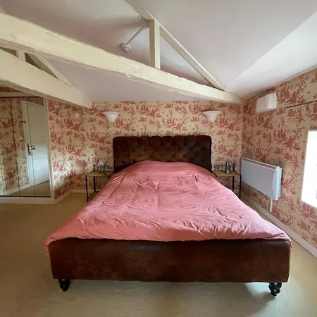 Les Hauts De Saint Jacques - Homestay