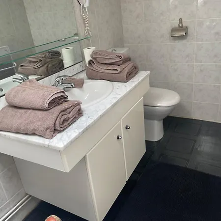 Les Hauts De Saint Jacques - Homestay *